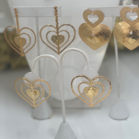 NEW DROP -  Statement Jewelry - Heart Drop Bold Gold Earrings - Picture 3 of 4